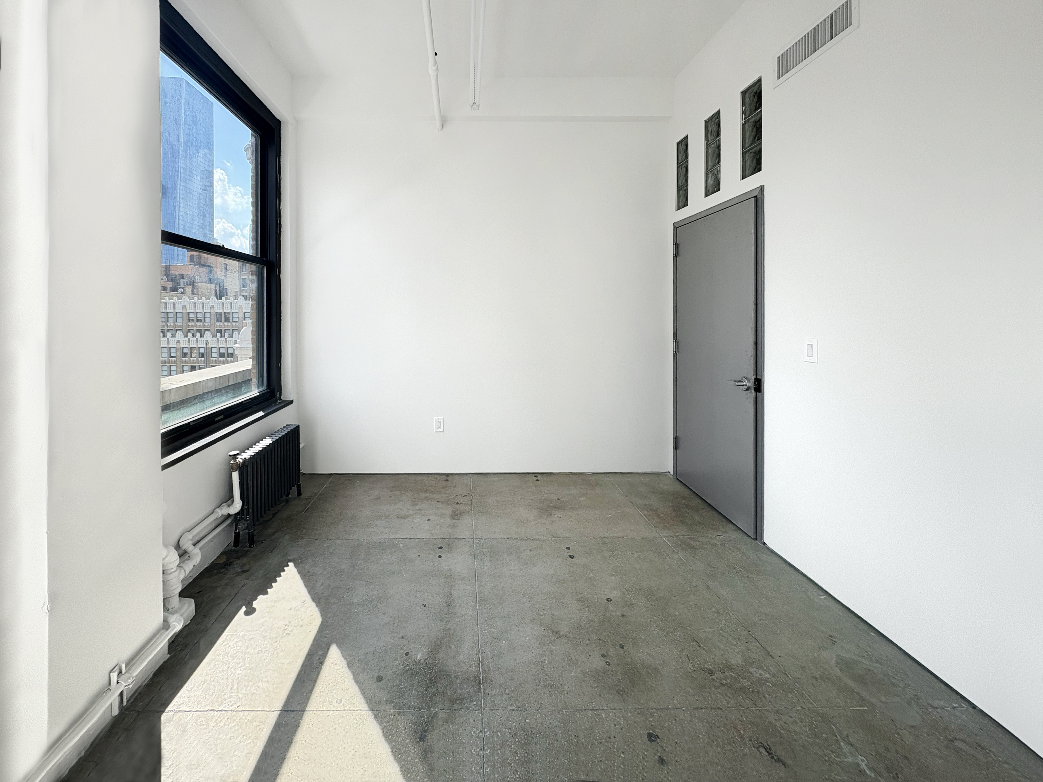 Picture of Affordable and Professional Artist Studios Creative Workspace in ...
